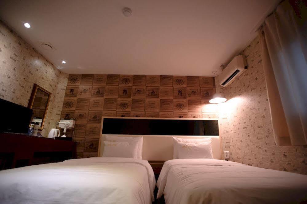 Atti Chungmuro Hotel 2*